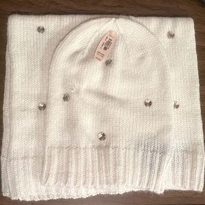 NWT Sparkly Scarf and Beanie Set